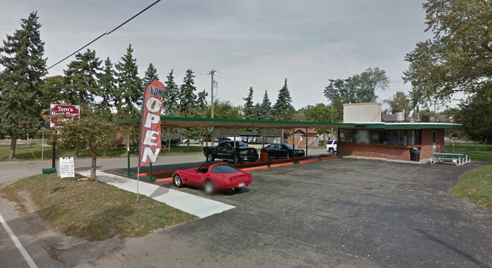 Big Dip Burgers - Toms Root Beer (newer photo)